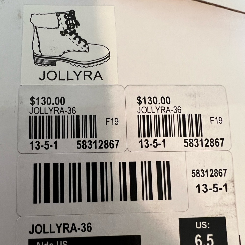 Jollyra combat boots